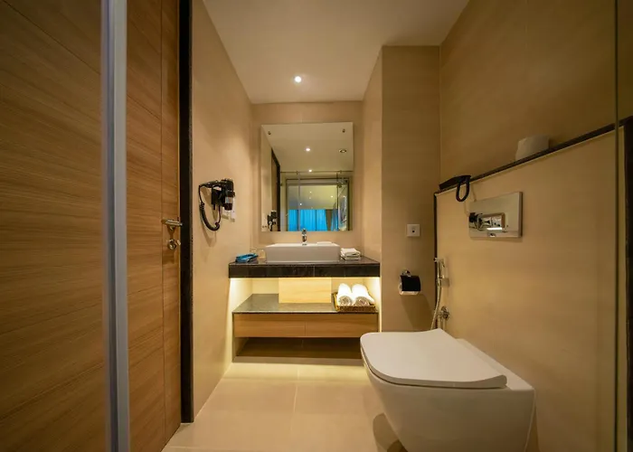 Western Hotel 5*