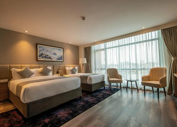 Western Hotel 5*