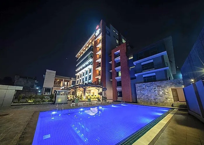 Western Hotel 5*